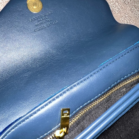 Yves Saint Laurent Blue Velvet Clutch - Picture 4 of 5